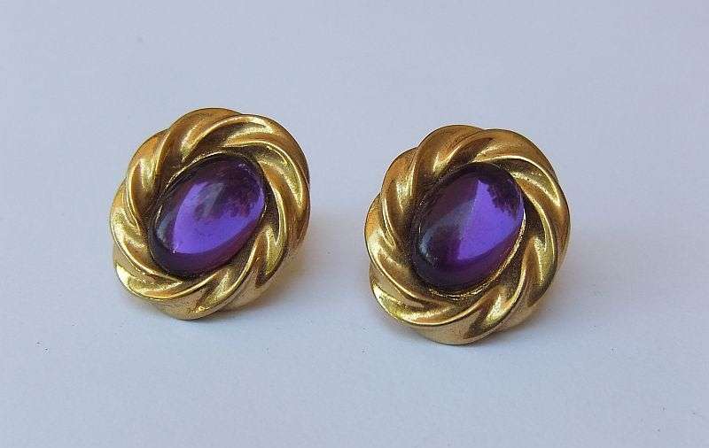VINTAGE PAIR OF GOLD PLATED EARRINGS BY TRIFFARI - GOOD CONDITION