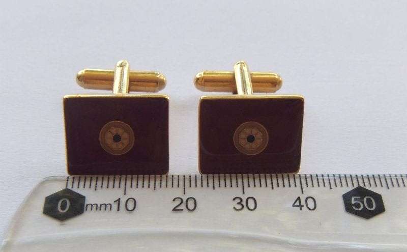 VINTAGE CUFFLINKS -  "SMART"  - FREE COMBINING