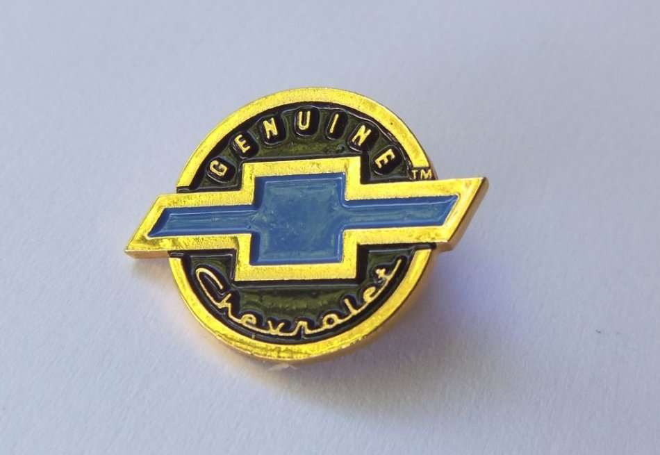 Badge / Pin - GENUINE CHEVROLET