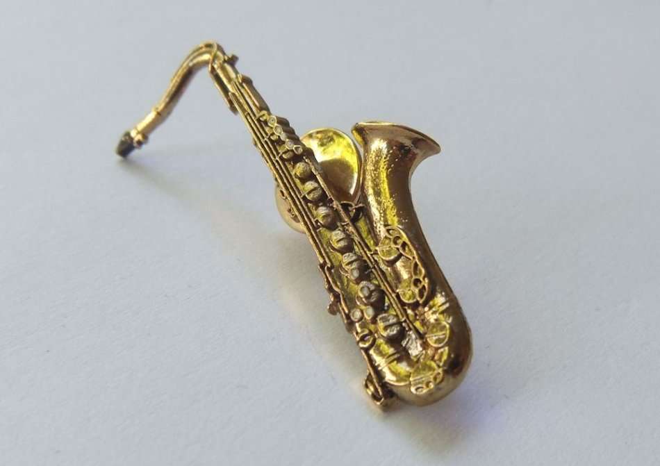 Badge / Pin - SAXOPHONE