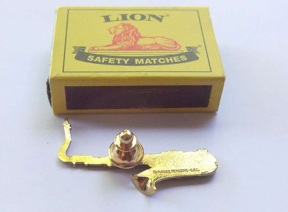 Badge / Pin - SAXOPHONE