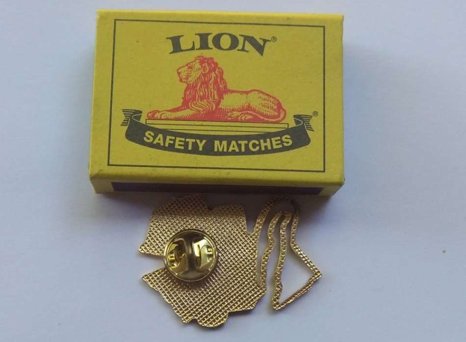 Badge / Pin - F1 GRAND PRIX 2000