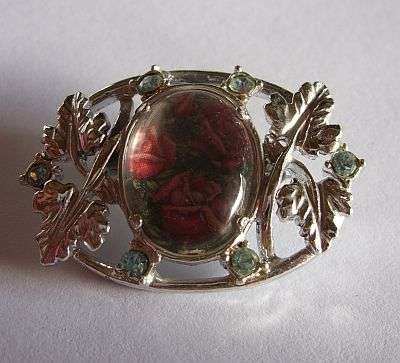 VINTAGE BROOCH