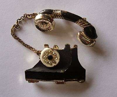VINTAGE BROOCH - TELEPHONE