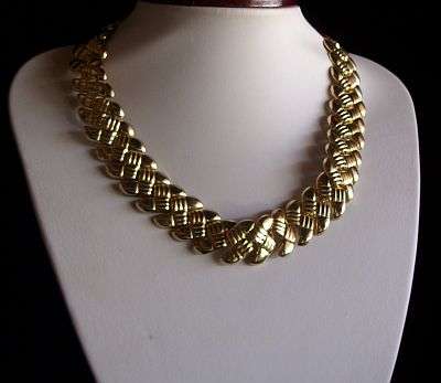 NECKLACE - VINTAGE