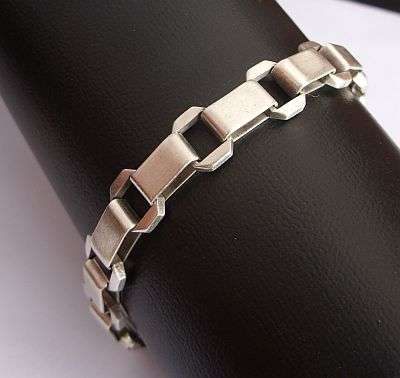 A FABULOUS ITALIAN STERLING SILVER CHUNKY BRACELET - GREAT LOOKING QUALITY PIECE !!!!!