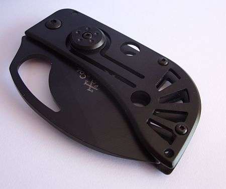 A UNIQUE AND SHARP POCKET KNIFE