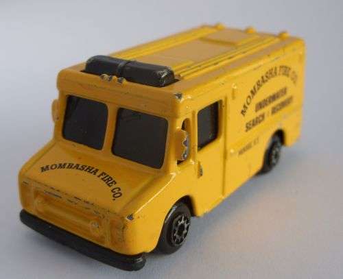 MAISTO DIE CAST SEARCH TRUCK