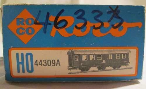 Roco HO Gauge Coach  44309A / 46333
