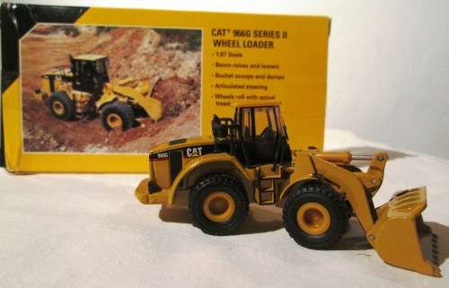 Norscot 55109 CAT 966G Loader 187 Scale