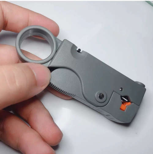 Automatic wire stripper