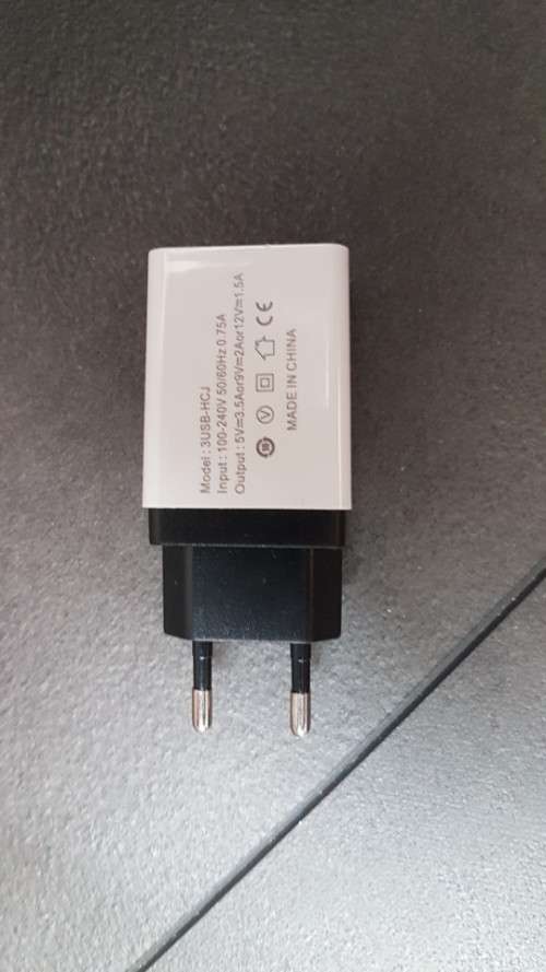 OLAF USB CELLPHONE CHARGER / TABLET CHARTGER