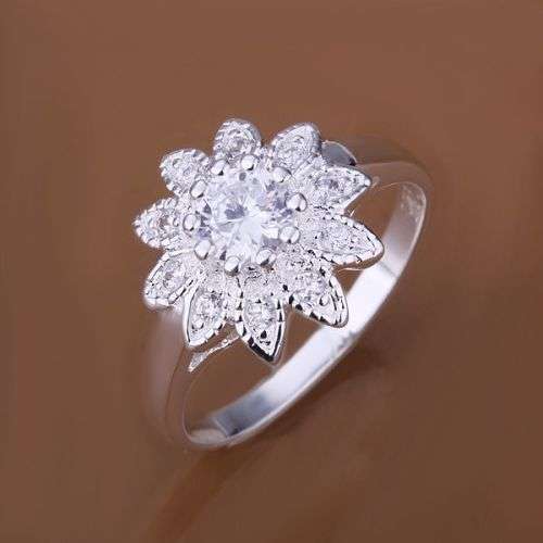 STUNNING! TRENDY 925 STERLING SILVER PLATED RING - SIZE 7 (N 1/2)