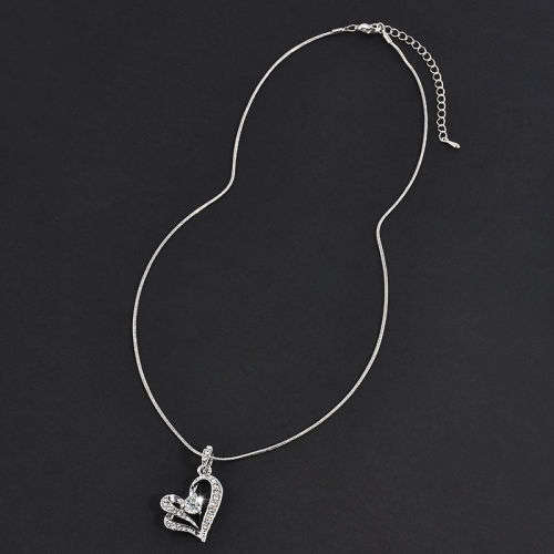 EXQUISITE!! Silver Plated Rhinestone Heart Pendant Necklace