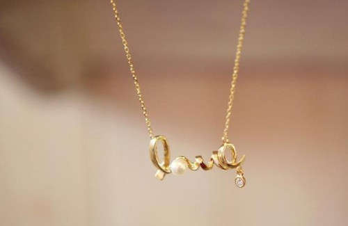 Beautiful LOVE Crystal Pendant Necklace - Yellow Gold Plated