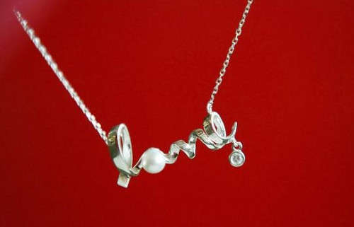 Beautiful LOVE Crystal Pendant Necklace - White Gold Plated
