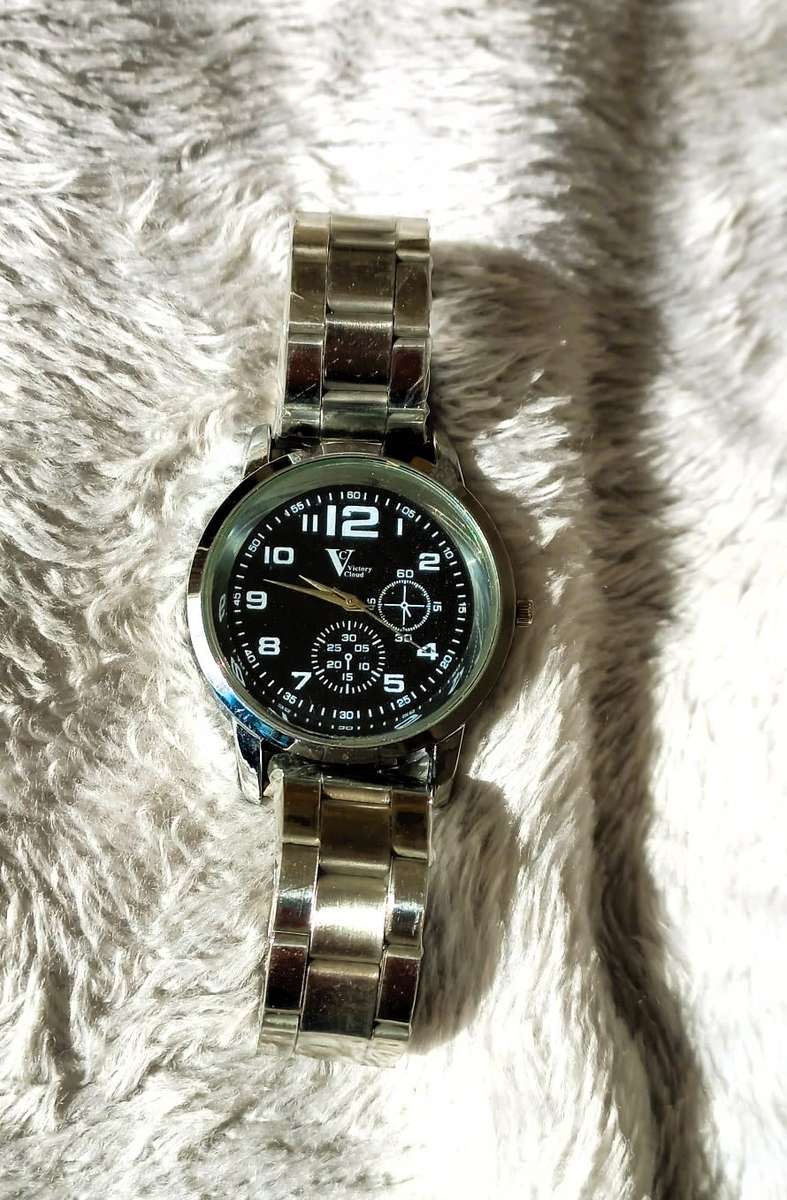 STAINLESS STEEL VICTORY CLOUD WATCH