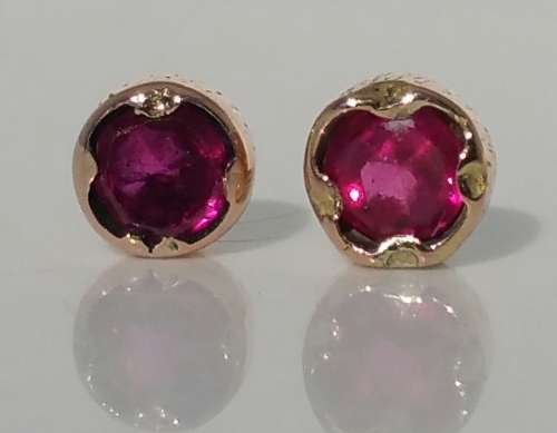 ***AKM - 9CT SOLID GOLD STUD RUBY EARRINGS-NO BUTTERFLIES***