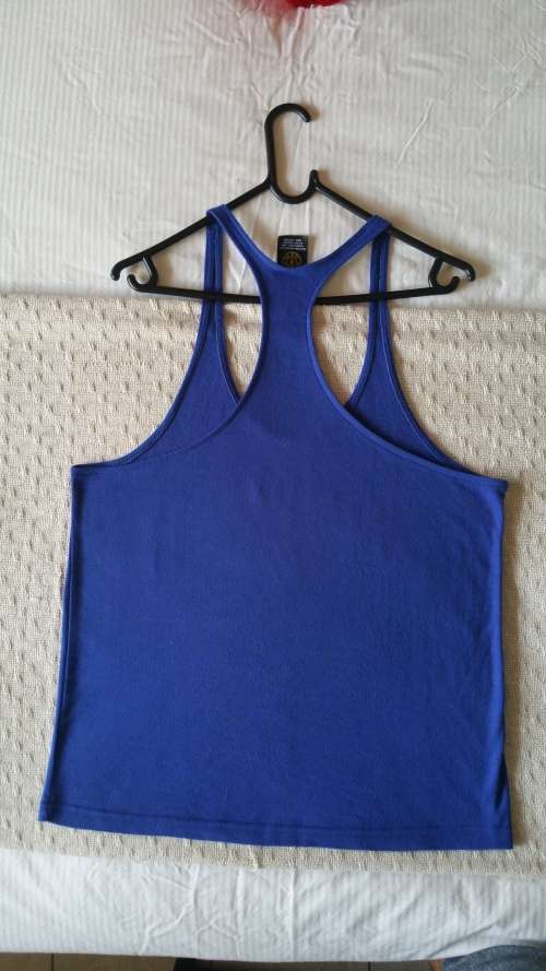 ***AKM - AUTHENTIC GOLD'S GYM PROFESSIONAL BODYBUILDING GYM VEST 100%COTTON***