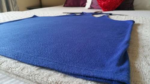 ***AKM - AUTHENTIC GOLD'S GYM PROFESSIONAL BODYBUILDING GYM VEST 100%COTTON***