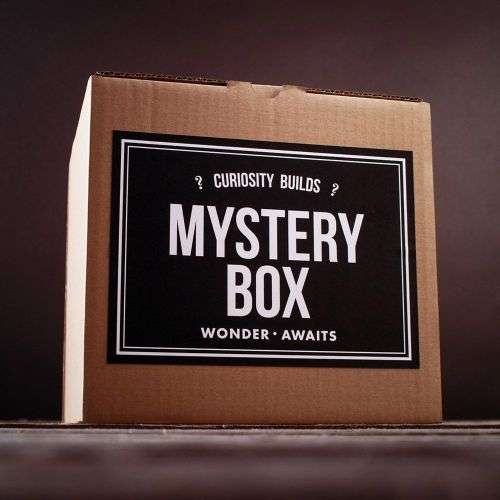 ***AKM - MYSTERY BOX DANCE WORLD POP WORLD VARIOUS MUSIC CD'S MYSTERY BOX VALUE WORTH R1500!!!***
