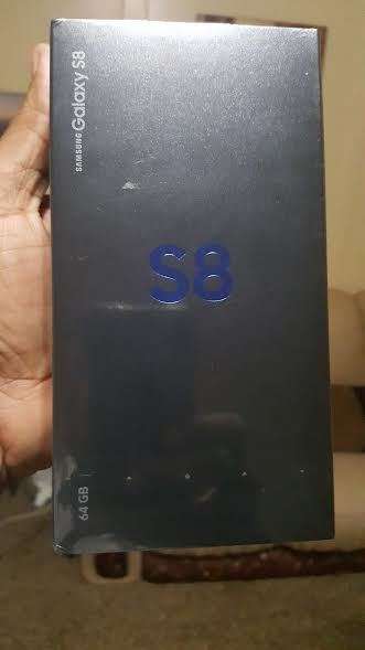 SAMSUNG  GALAXY  S8,LTE 64GB,MIDNIGHT BLACK ,BRAND NEW,SEALED IN THE BOX