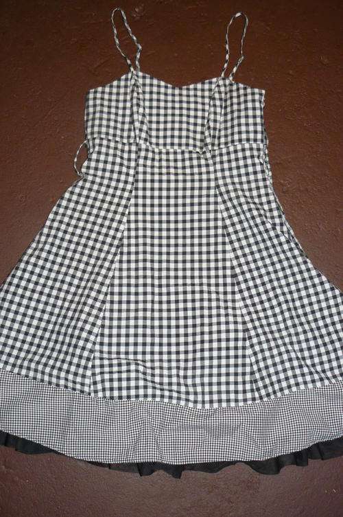 Lovey black and white checked sundress with tulle underskirt - Size 12