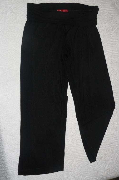 Ladies Puma 3/4 roll over pants - Size 10