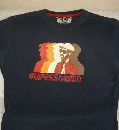mens funky tee - size L