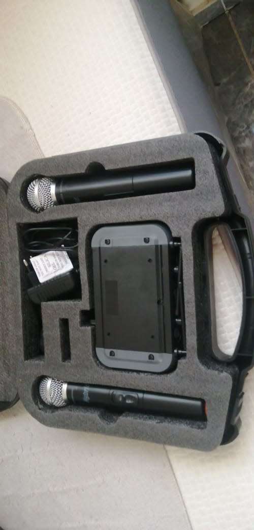 Pioneer DDJ 400 + Hybrid Party Box 15 + 2x Wireless Mic