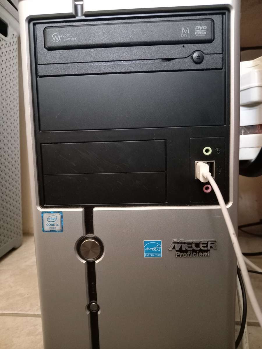 Desktop PC i5 6th Gen plus LCD Monitor