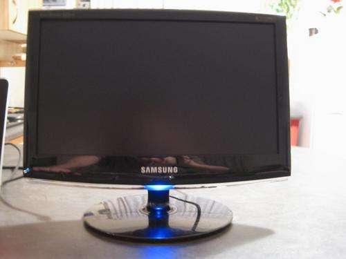 Samsung SyncMaster 633NW 15" LCD Monitor