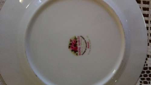 Royal Albert Flowers of the Month June Cake/side plate