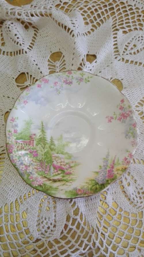 Royal Albert Kentish Rookery saucer