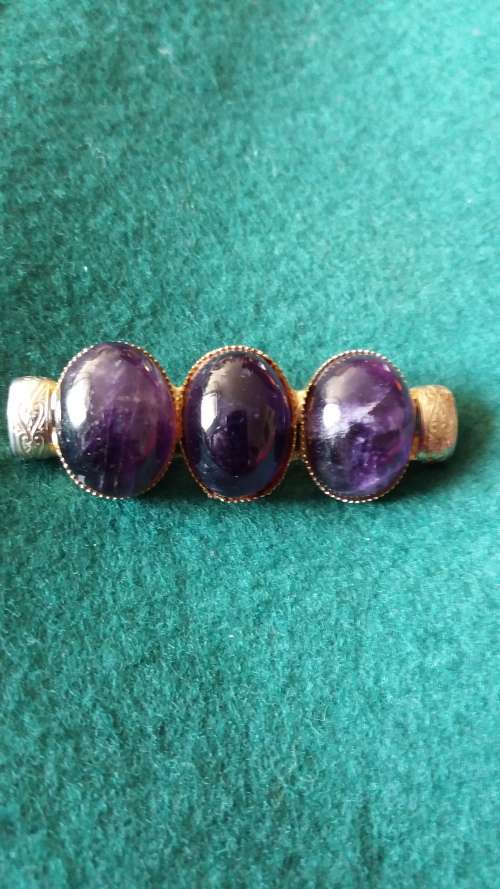 Antique/Vintage?? Genuine Amethyst Cabochon And Gilt Metal Brooch