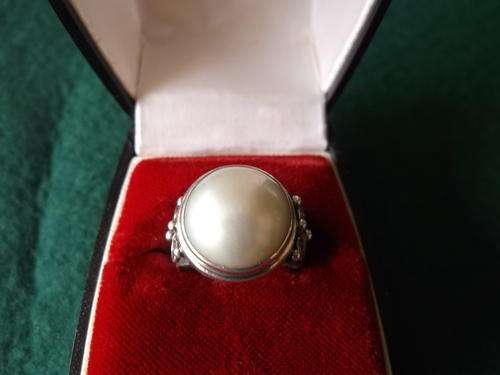 Sterling Silver And Mabe Pearl Ring