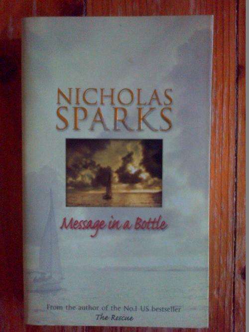 MESSAGE IN A BOTTLE - NICHOLAS SPARKS