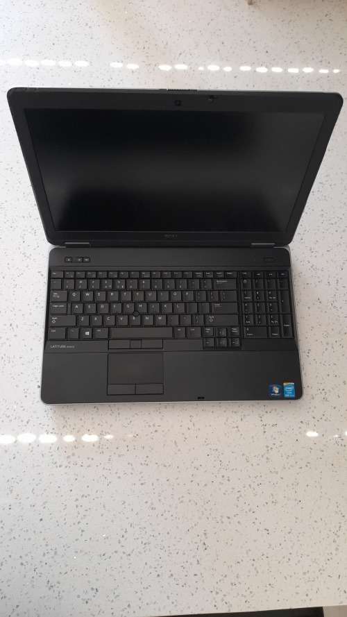 Dell Laptop  i5 4th Gen 15.6`  1 TB Grab a Crazee Hot Deal ** PRICE DROP REDUCED TO CLEAR**
