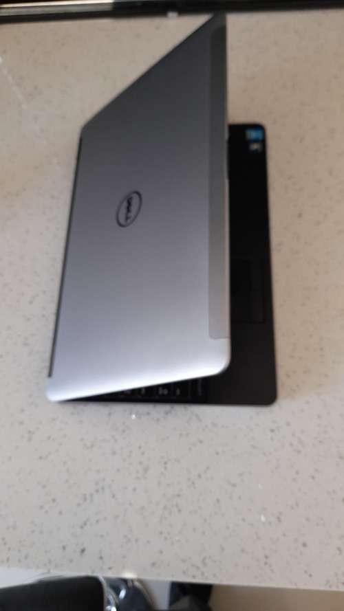 Dell Laptop  i5 4th Gen 15.6`  1 TB Grab a Crazee Hot Deal ** PRICE DROP REDUCED TO CLEAR**