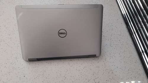 Dell Laptop  i5 4th Gen 15.6`  1 TB Grab a Crazee Hot Deal ** PRICE DROP REDUCED TO CLEAR**