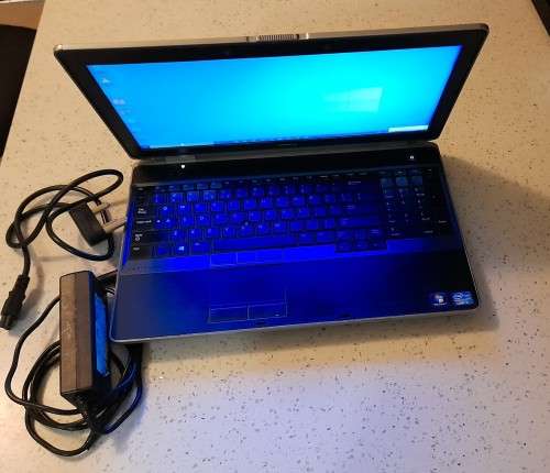 Dell Laptop  i5 15.6` 500GB 8GB Ram **Grab a Crazee Hot Deal **
