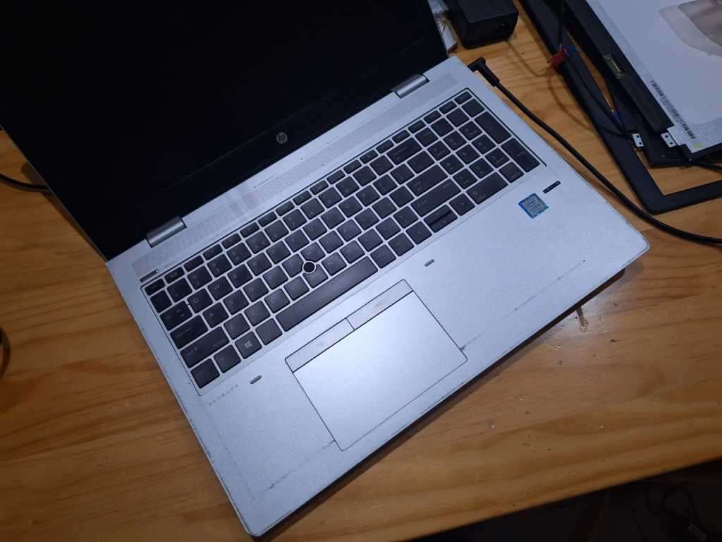 Unbeatable Deal! HP laptop intel Core i5, 8th Gen Windows 10 Pro, office 2021 and More