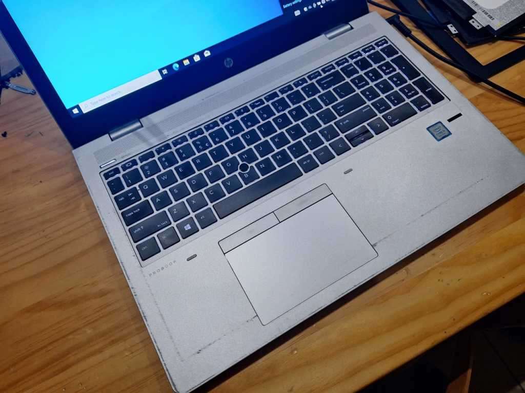 Unbeatable Deal! HP laptop intel Core i5, 8th Gen Windows 10 Pro, office 2021 and More