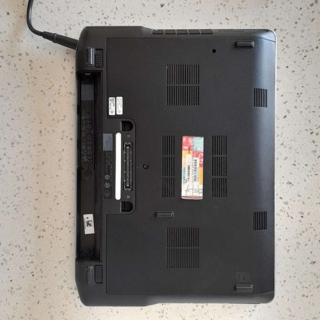 DELL laptop intel Core i5, 3rd Gen Windows 11 Pro, office 2021