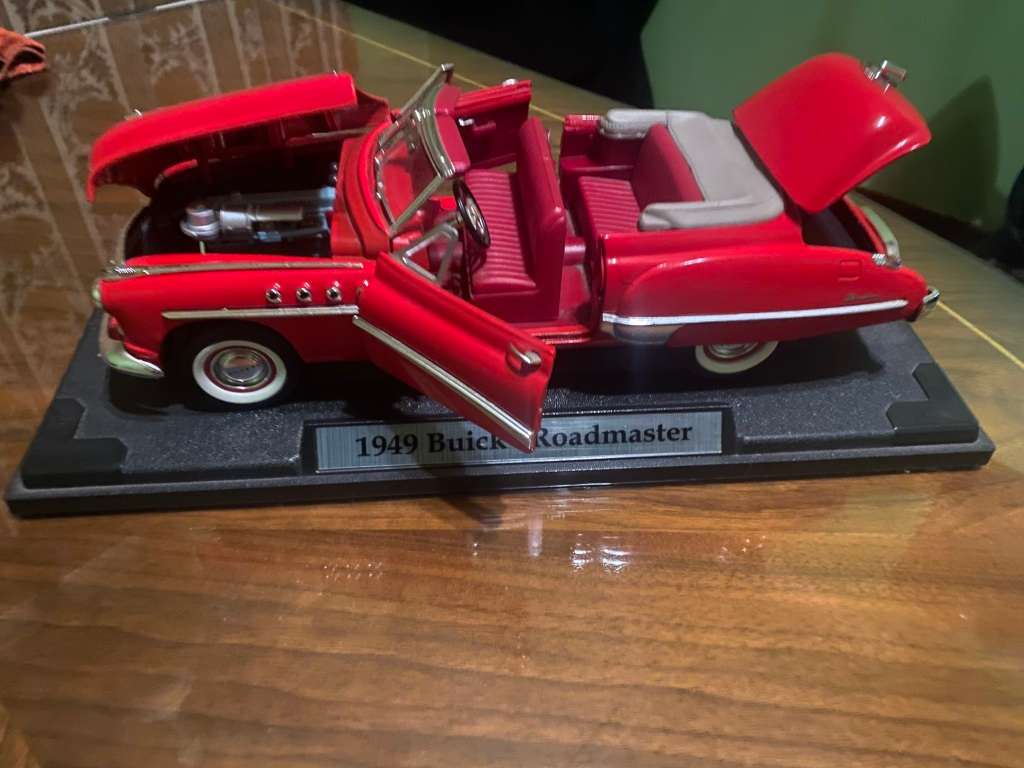 1/18th scale 1949 Buick Roadmaster