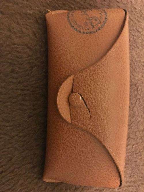 Authentic Ray Ban New Wayfarer RB2132