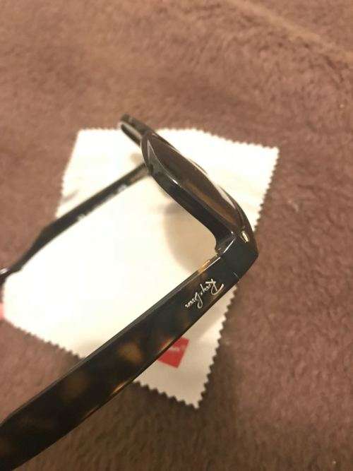 Authentic Ray Ban New Wayfarer RB2132