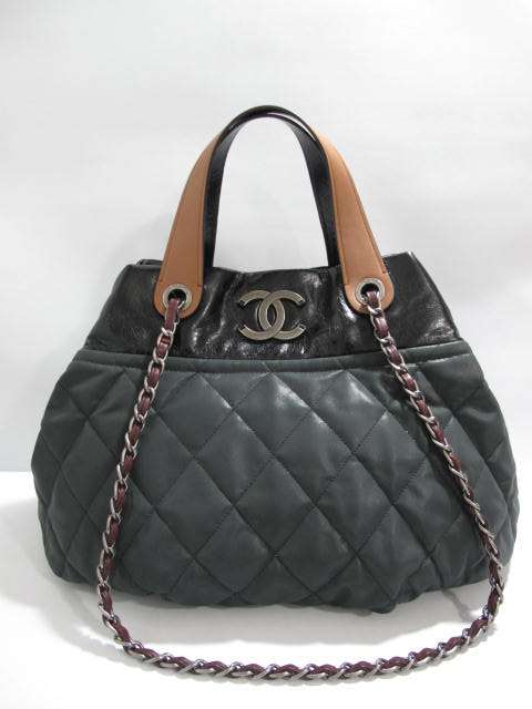 CHANEL IN THE MIX TOTE - GORGEOUS BRAND NEW