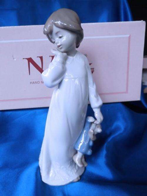 Lovely Liadro figurine