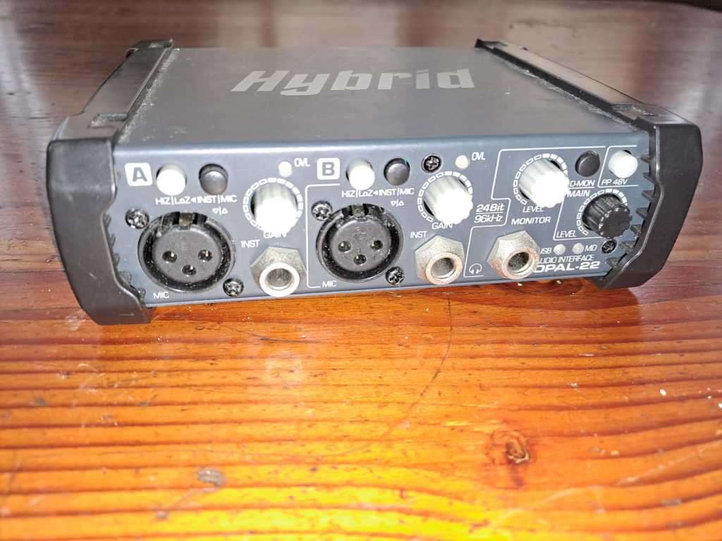 Hybrid OPAL 22 Audio Interface